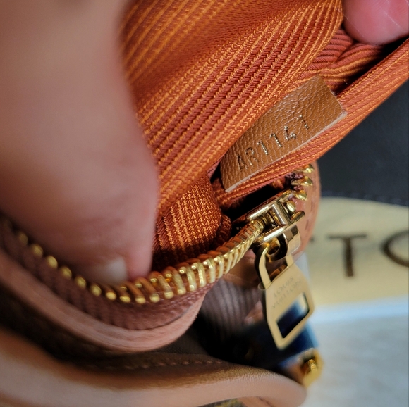 💕STUNNING Very Rare Louis Vuitton Monogram Blocks Pochette Plate Marine - Picture 11 of 16